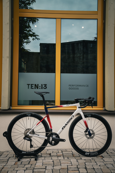 Basso Astra 23 Chroma White